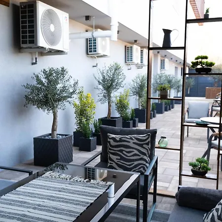 Remz & Wellness דירה Dorog